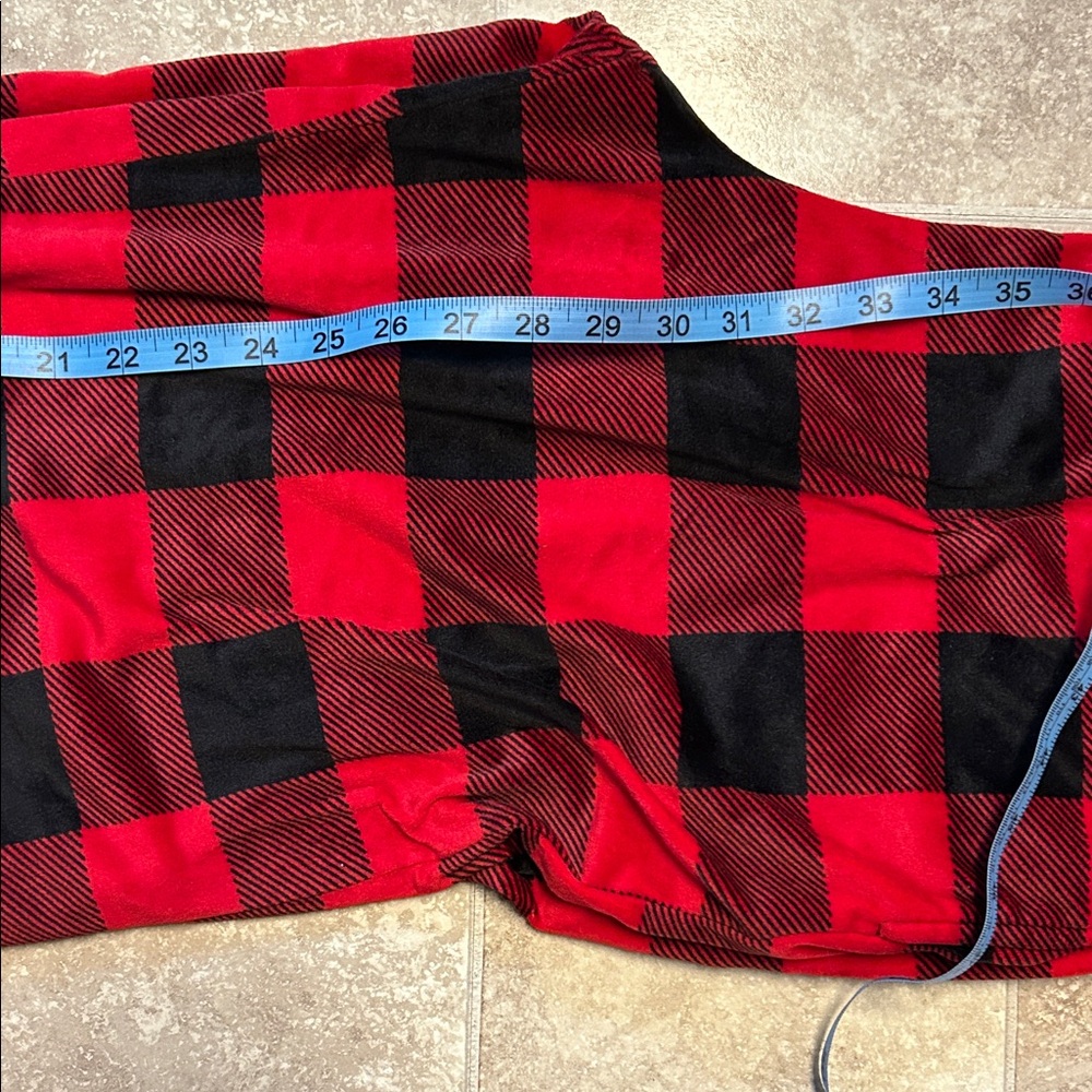 Cozy Red and Black Plaid Women’s Pajama Set XL 16-18 - Picture 9 of 9